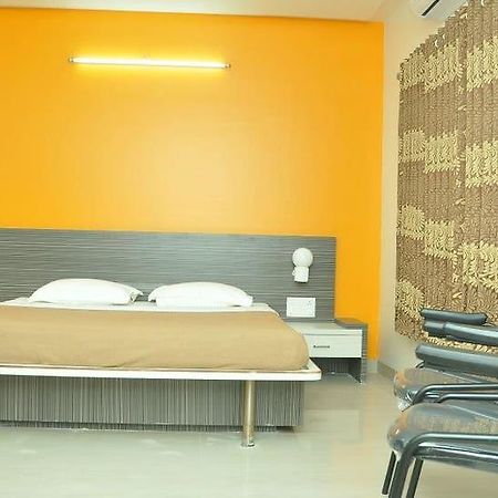 Sandesh Resort Wai Dış mekan fotoğraf